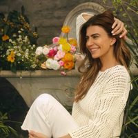 Juliana Awada impone estilo con una camisa over, el nuevo infaltable del otoño