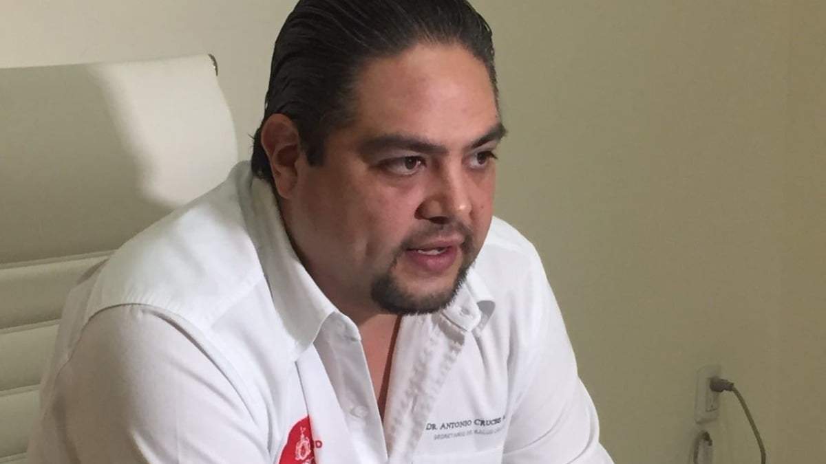 El exsecretario de Salud de Jalisco, Antonio Cruces Mada