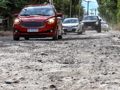 Intendentes de la región se reunirán con Nación por el asfalto de la calle Futaleufú