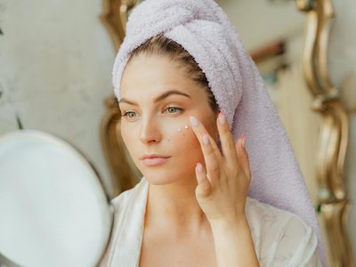 Con solo 2 ingredientes, prepará esta crema "mágica", casera y antiarrugas para rejuvenecer tu piel