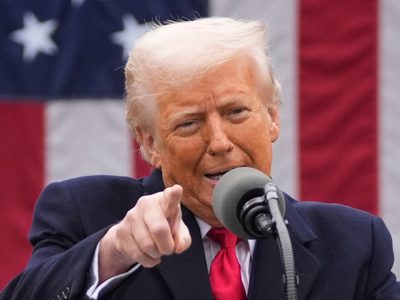 Vuelve a subir la inflación en EU por el efecto de los aranceles y la guerra comercial de Trump