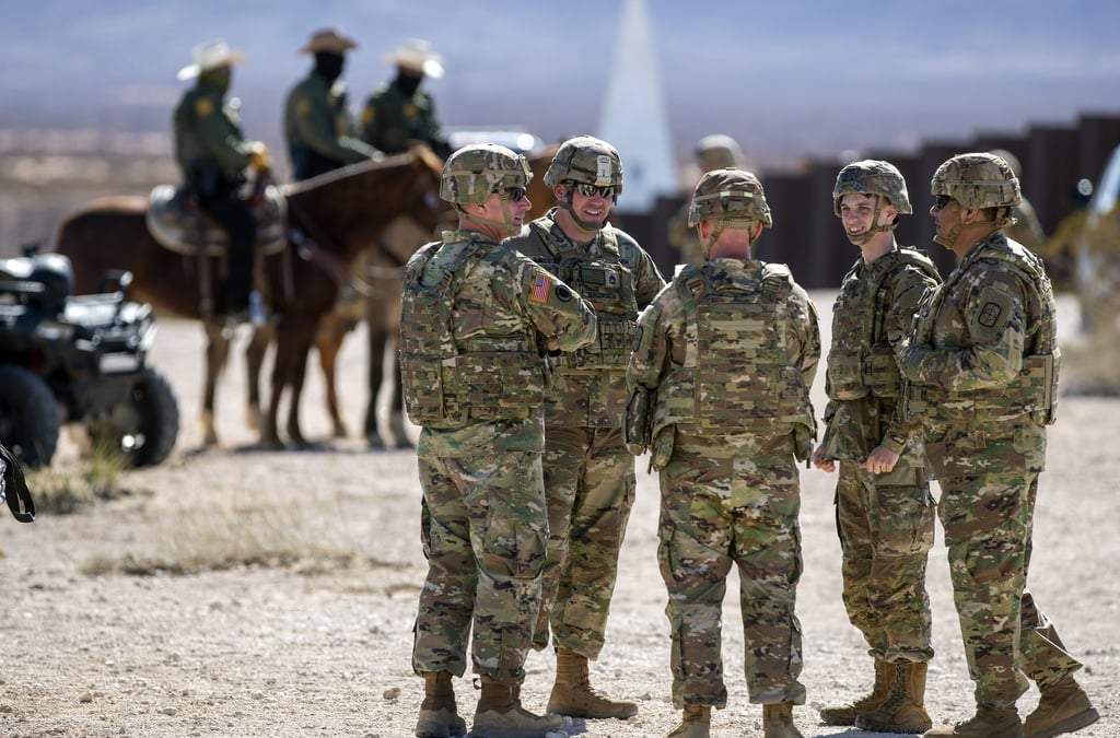 Soldados estadounidenses en Sunland Park, Nuevo México, cerca de la frontera con México, el 3 de febrero del 2025