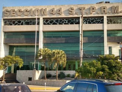 Organización sindical amenaza con movilizaciones si Pemex no ordena suspender descuentos salarial