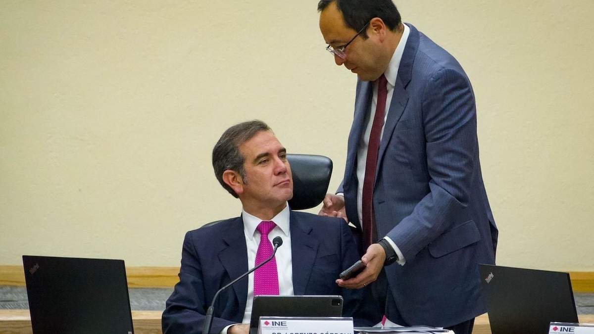 Córdova y Murayama en su última sesión