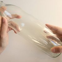 No tires las botellas de puré de tomate, mirá esta genial idea para que duren mucho más tus sahumerios