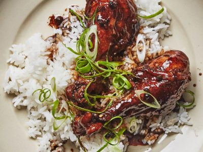 Adobo de pollo: la receta filipina que es una bomba de sabor y con la que vas a quedar como un verdadero chef