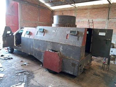 “El Cachorro” y su padre fabricaban vehículos “monstruos” en un taller de la GAM