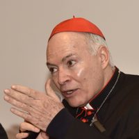 En el abandono, la arquidiócesis de Aguiar Retes
