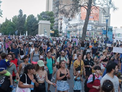 La marcha del Orgullo Antifascista y Antirracista también fue masiva en Neuquén