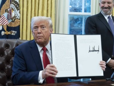 La Casa Blanca confirma los primeros vuelos de migrantes al centro de detención de Guantánamo
