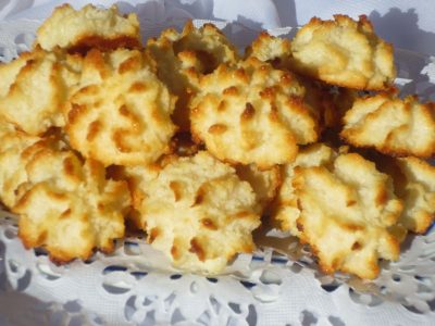 Coquitos sin harina, altos en proteína y más fáciles que una torta: la receta de menos de media hora