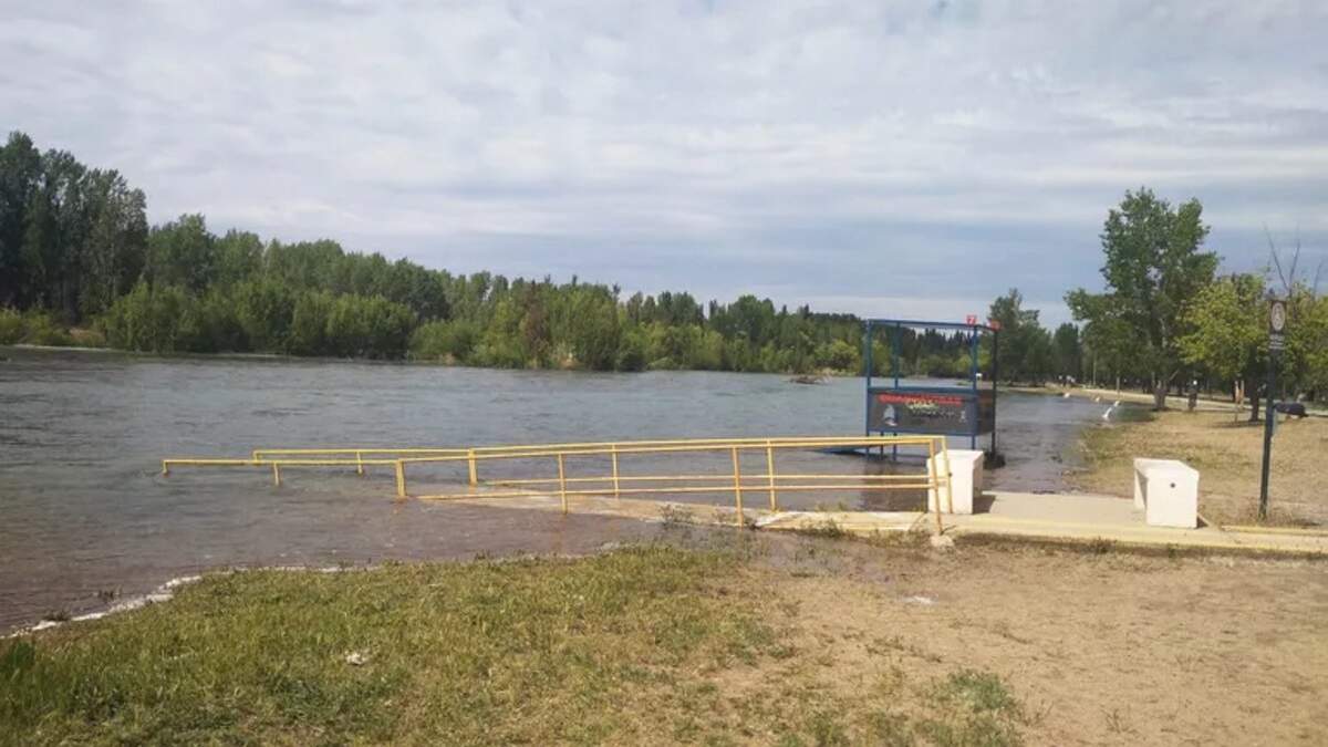 La AIC advirtió por la crecida del río Limay. Fuente (LMNeuquén).