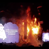Evacuan el Tomorrowland en Barcelona por incendio en escenario principal (Videos)