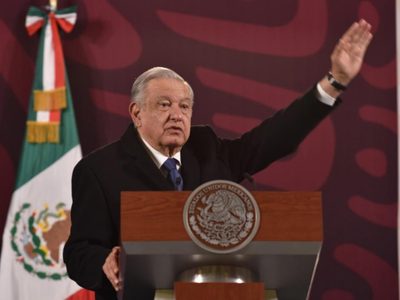 AMLO descarta que la CNDH esté incluida en su iniciativa para eliminar organismos autónomos