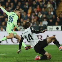Barcelona aplasta de nuevo a Valencia y avanza a semifinales de Copa del Rey