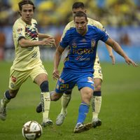 Tigres manda en el Azteca y vence 2-1 al América
