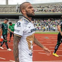 Caso Dani Alves: Un ídolo caído que, como el pez, por su boca muere