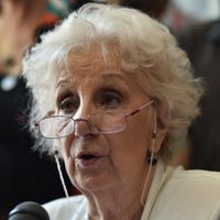 Estela de Carlotto sobre el banderazo: "Si después les falta una cama, va a ser por culpa de ellos"