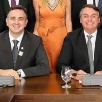 Bolsonaro pide al Congreso agilizar la privatización de Eletrobras