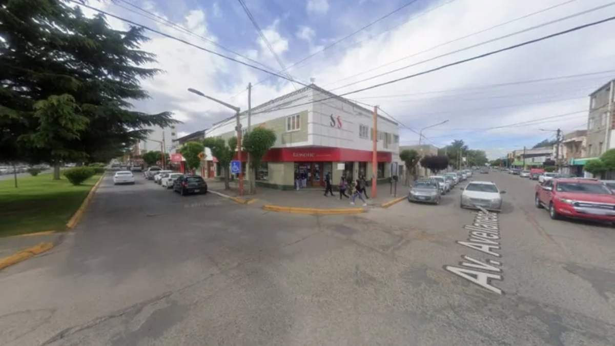 Esquina de San Martín y Avellaneda en Zapala. Fuente: (Google Maps)