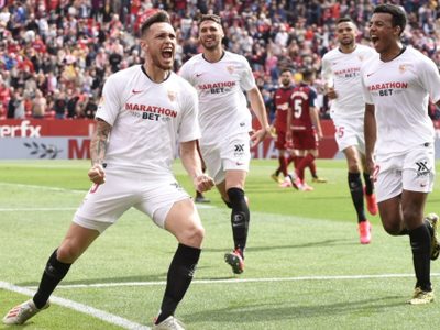 Sevilla se metió en el podio y sueña con la Champions gracias a Lucas Ocampos