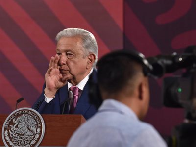 AMLO pide a senadores votar reforma judicial conforme a su conciencia, pero anticipa festejo