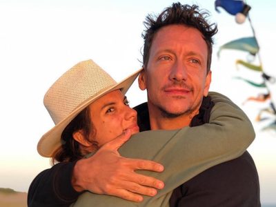 Para enmarcar: Gimena Accardi y Nico Vázquez inmortalizaron un romántico momento en un lugar soñado