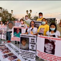 Protestan en CDMX familiares de personas desaparecidas y ejecutadas por marinos en Nuevo Laredo