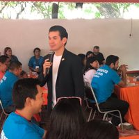 Exlíder magisterial de Chihuahua se desvanece en plena audiencia por crisis de ansiedad