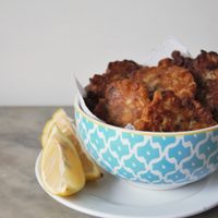 La receta de la abuela de los mejores buñuelos de hojas de remolacha, para aprovechar hasta lo que ibas a tirar