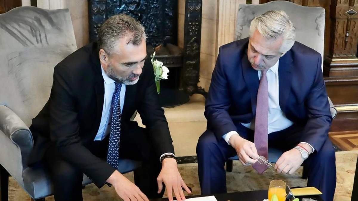 Alejandro Vanoli con Alberto Fernández. Fuente: (Twitter)