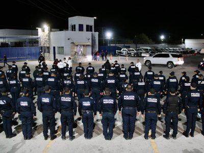 Policías de Torreón inician paro de labores; denuncian abusos del director de la corporación