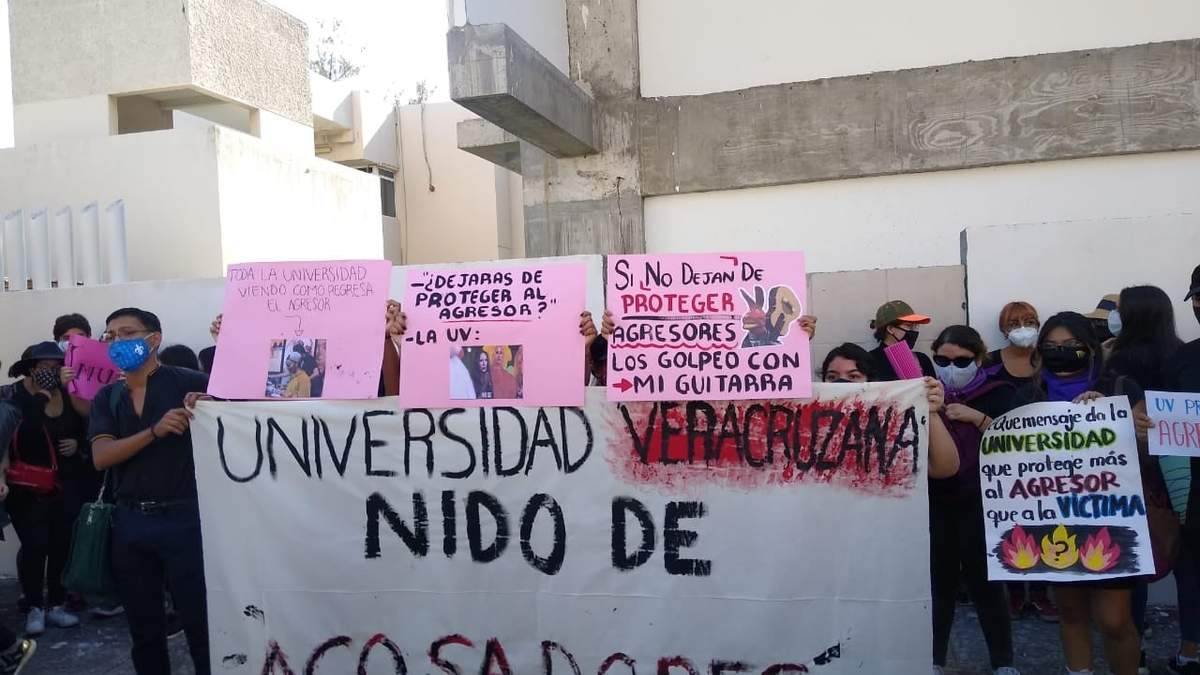 Protesta en Veracruz ante acosadores en la Universidad Veracruzana