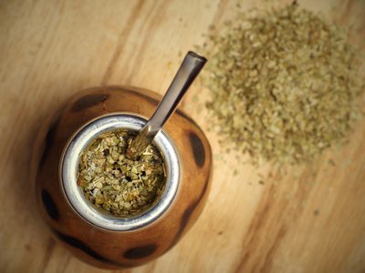 Calabaza, vidrio o acero: cuál es el mejor mate para mantener el sabor de la yerba