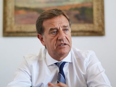 Rodolfo Suárez emitió un proyecto de ley para reformar la Constitución de Mendoza