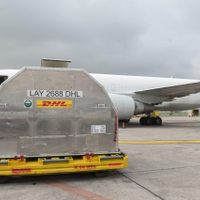 México recibe medio millón de vacunas Pfizer contra covid-19 para niños de 5 a 11 años
