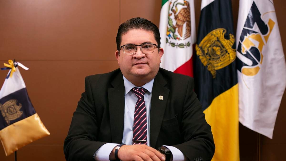 Rector de la UAZ, acusado de violar a una menor, queda en libertad tras 24 horas de audiencia