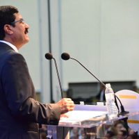 Encara Corral primeras críticas por mando policiaco de negro historial