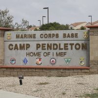 Hallan a niña de 14 años en cuartel de los Marines en California