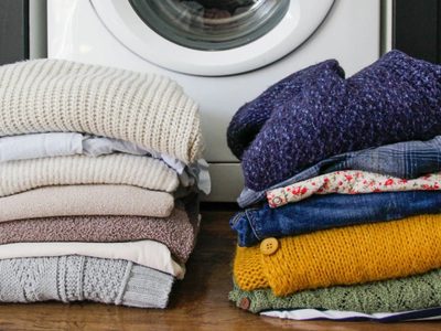 Seguro no lo sabías: el truco rápido y fácil para sacar las pelusas y pelotitas de tu ropa