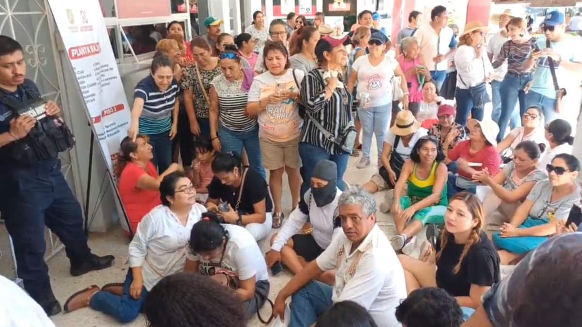 Protesta en Nanchital contra la construcción del relleno sanitario