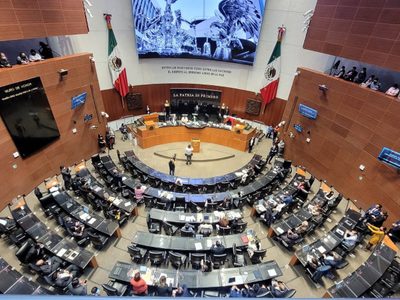 Morena insiste en extraordinario para discutir revocación de mandato; avalan dictamen