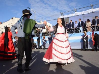 Neuquén celebrará el 25 de Mayo con peñas, locro y actividades patrias en el Parque Jaime de Nevares
