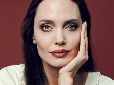 ¡Nadie lo imaginó! La extraña colección de Angelina Jolie