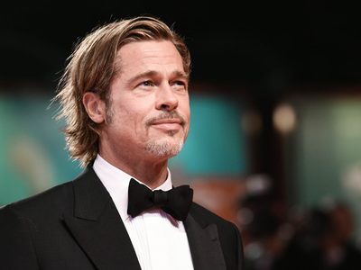 ¡ABANDONA TODO! Brad Pitt deja las actuación y comienza un nuevo trabajo. ¡IMPENSADO!