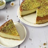 Cheesecake de pistacho: sin horno y con pocos ingredientes, prepará esta receta perfecta para tus tardes materas