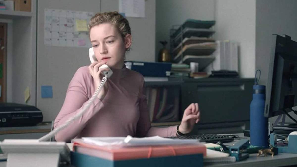 Julie Garner desarrolla un trabajo magnífico como personaje protagónico