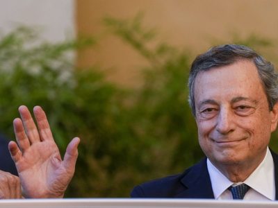 Súper Mario, afuera: renunció el primer ministro de Italia y se abre una nueva crisis en el país