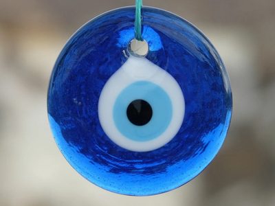 La poderosa y efectiva oración para curar el mal del ojo a la distancia