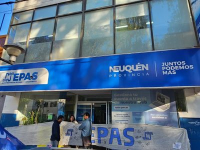 Trabajadores del EPAS reclamaron la reincorporación de tres empleados con 10 años de antigüedad